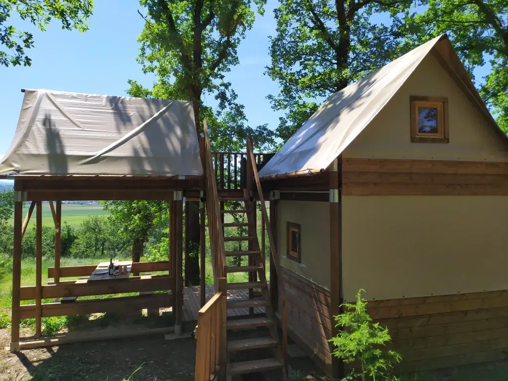 Cabane perchee familiale Domaine de Senaud